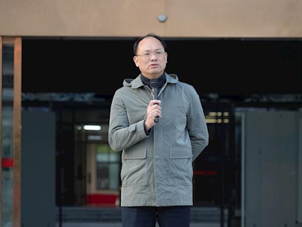 商学院开展消防疏散演练并举行2025-2026学年秋季学期散学典礼